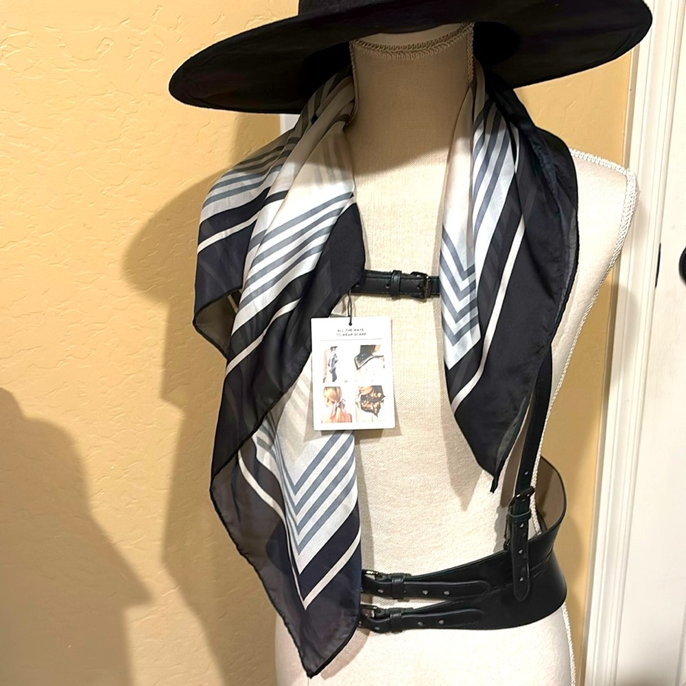 Vince Camuto scarf.